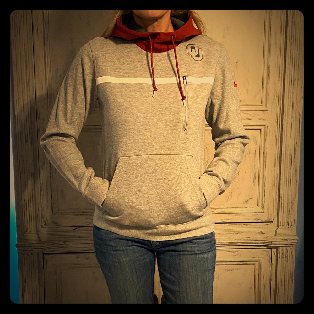 BOOMER SOONER Sweatshirt hoodie.